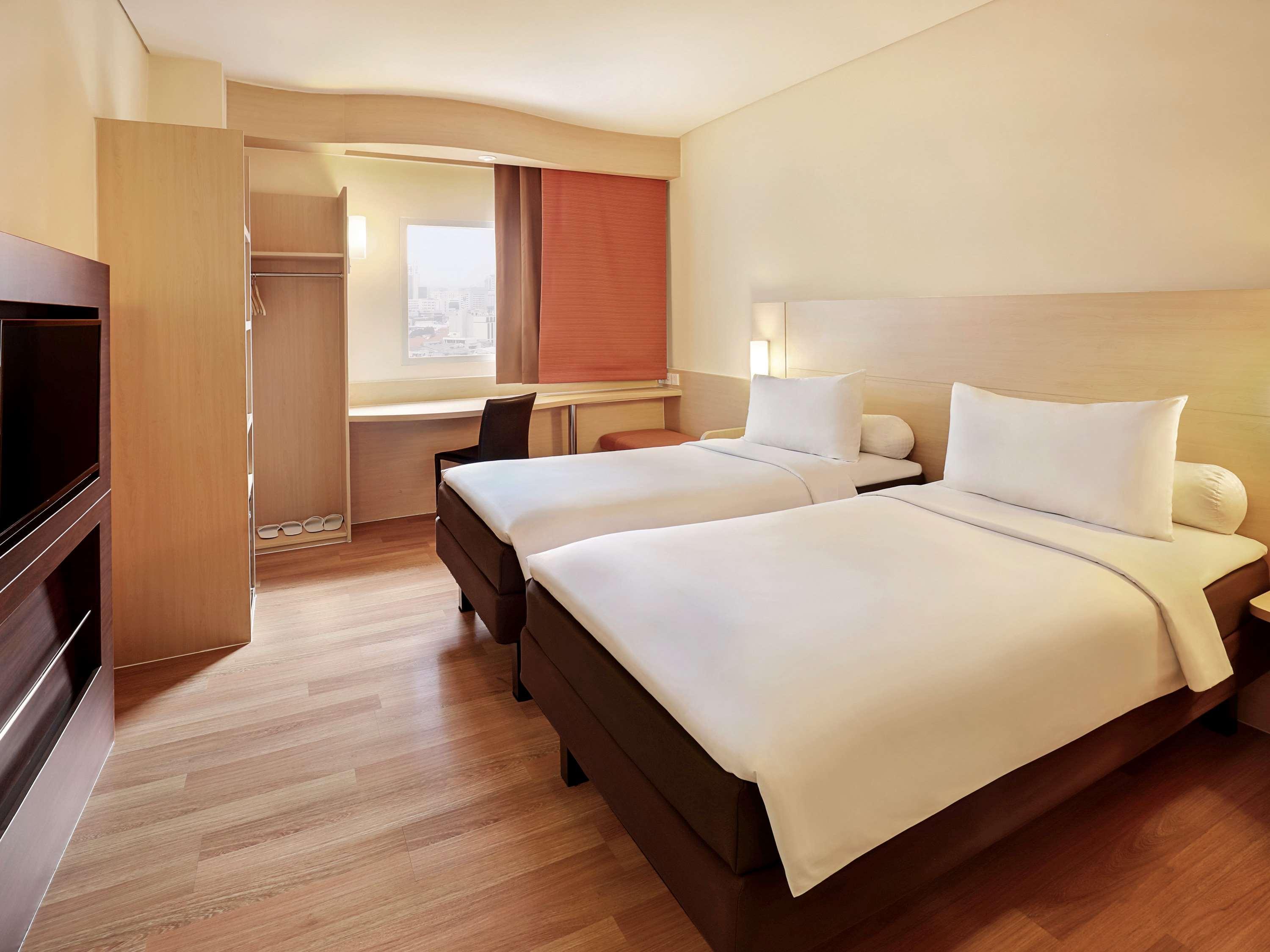 Ibis Jakarta Harmoni Екстер'єр фото