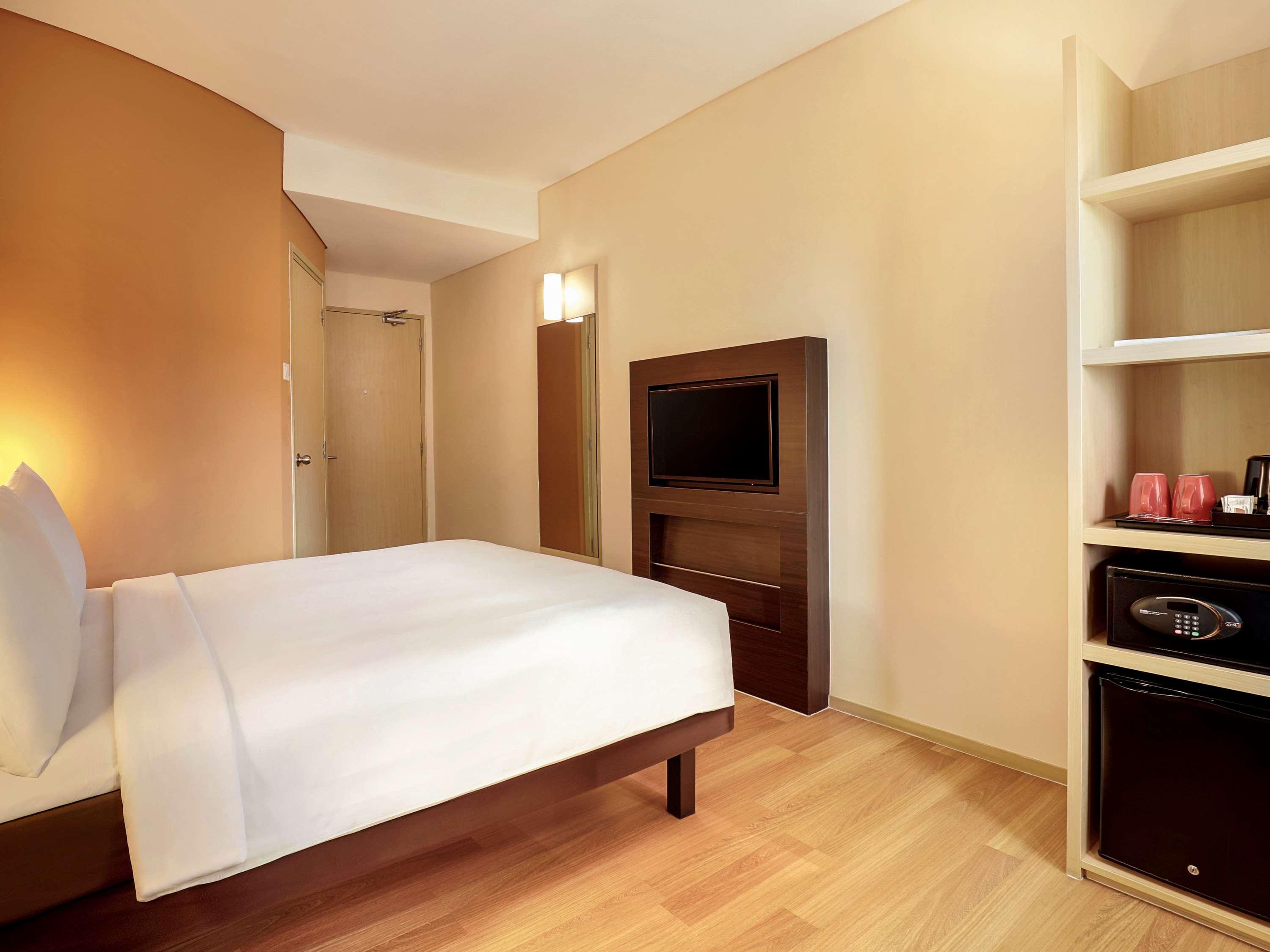 Ibis Jakarta Harmoni Екстер'єр фото