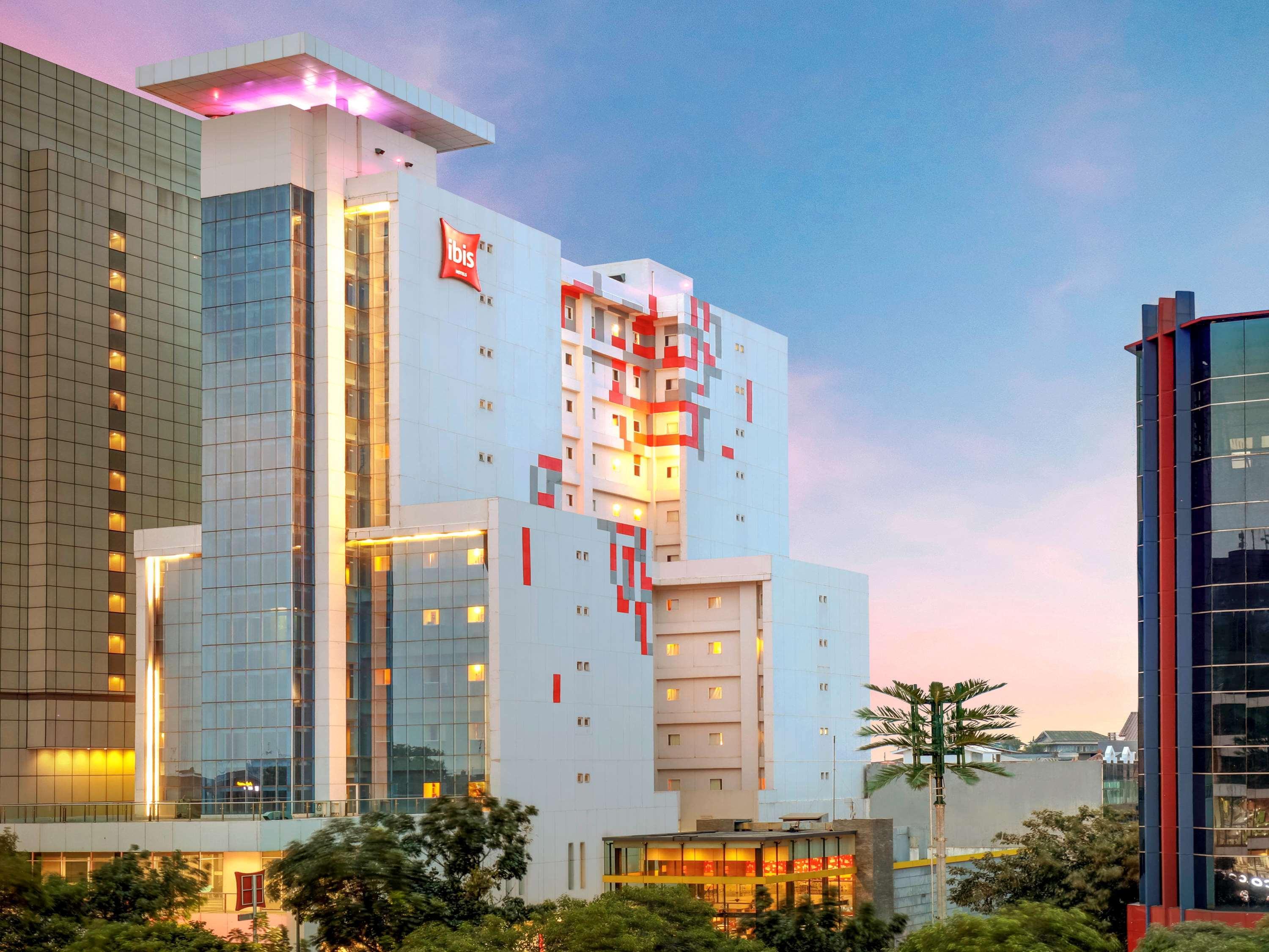 Ibis Jakarta Harmoni Екстер'єр фото