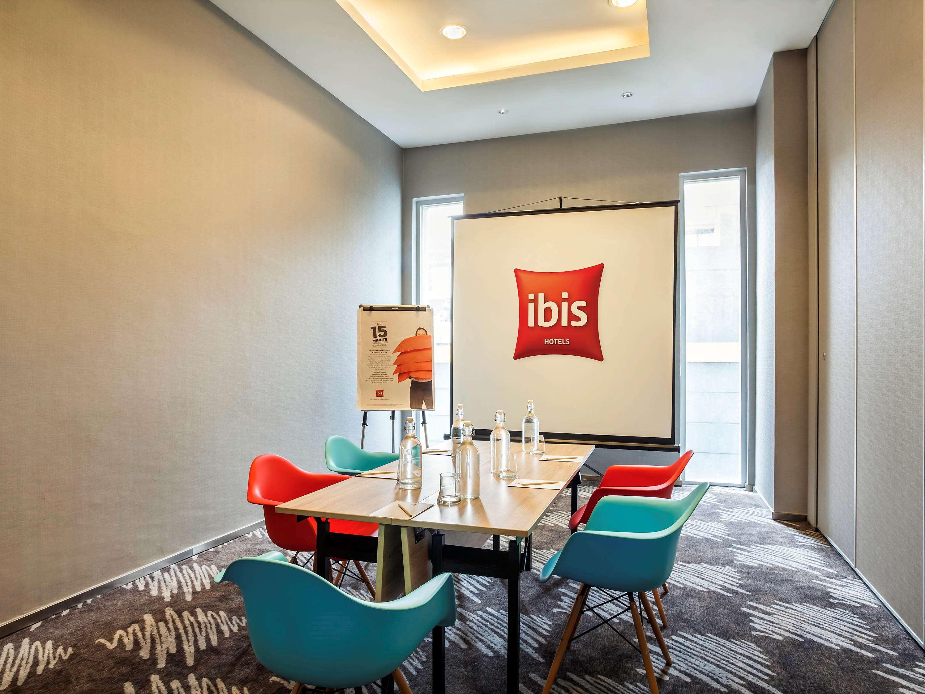 Ibis Jakarta Harmoni Екстер'єр фото