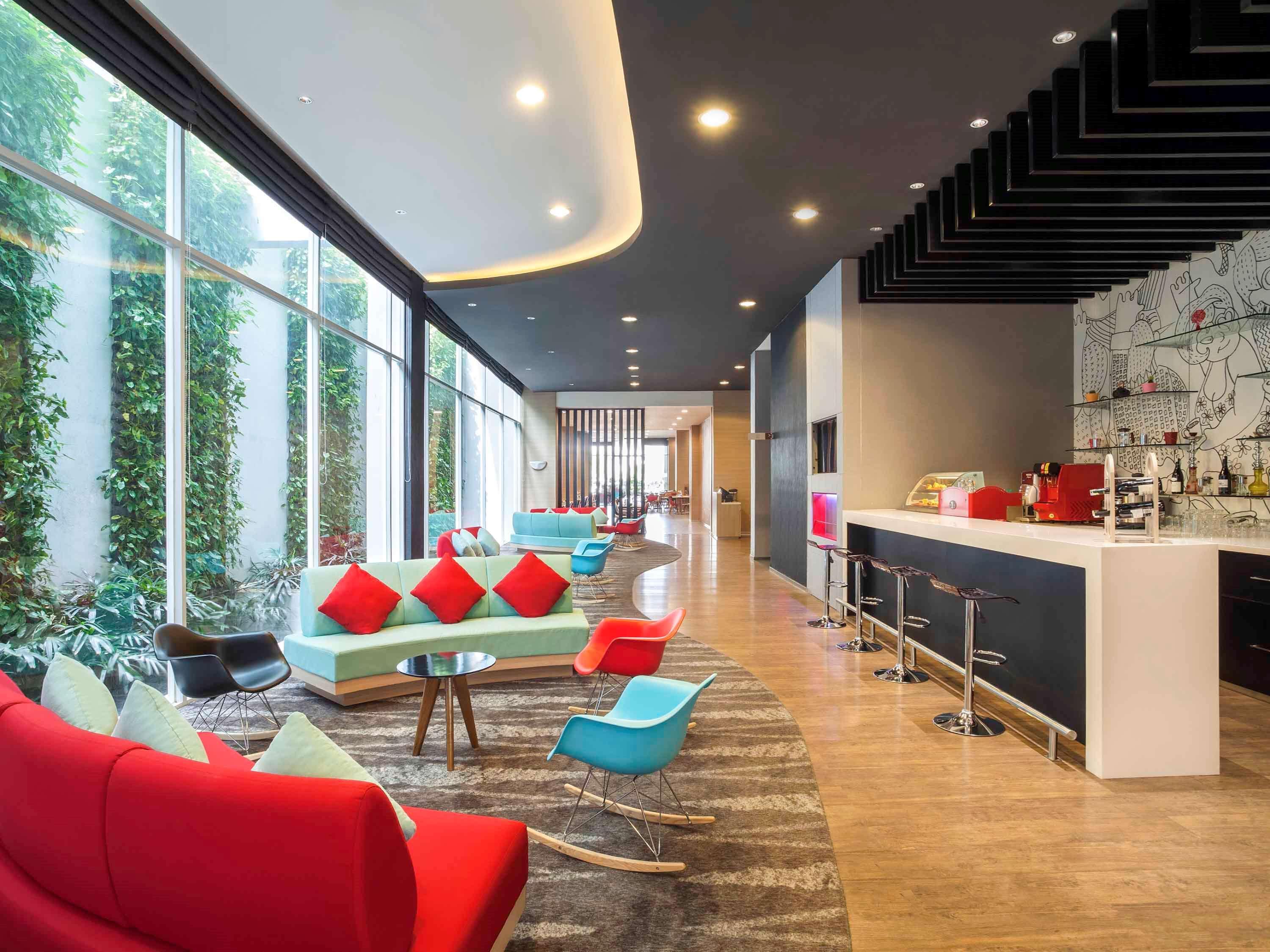 Ibis Jakarta Harmoni Екстер'єр фото