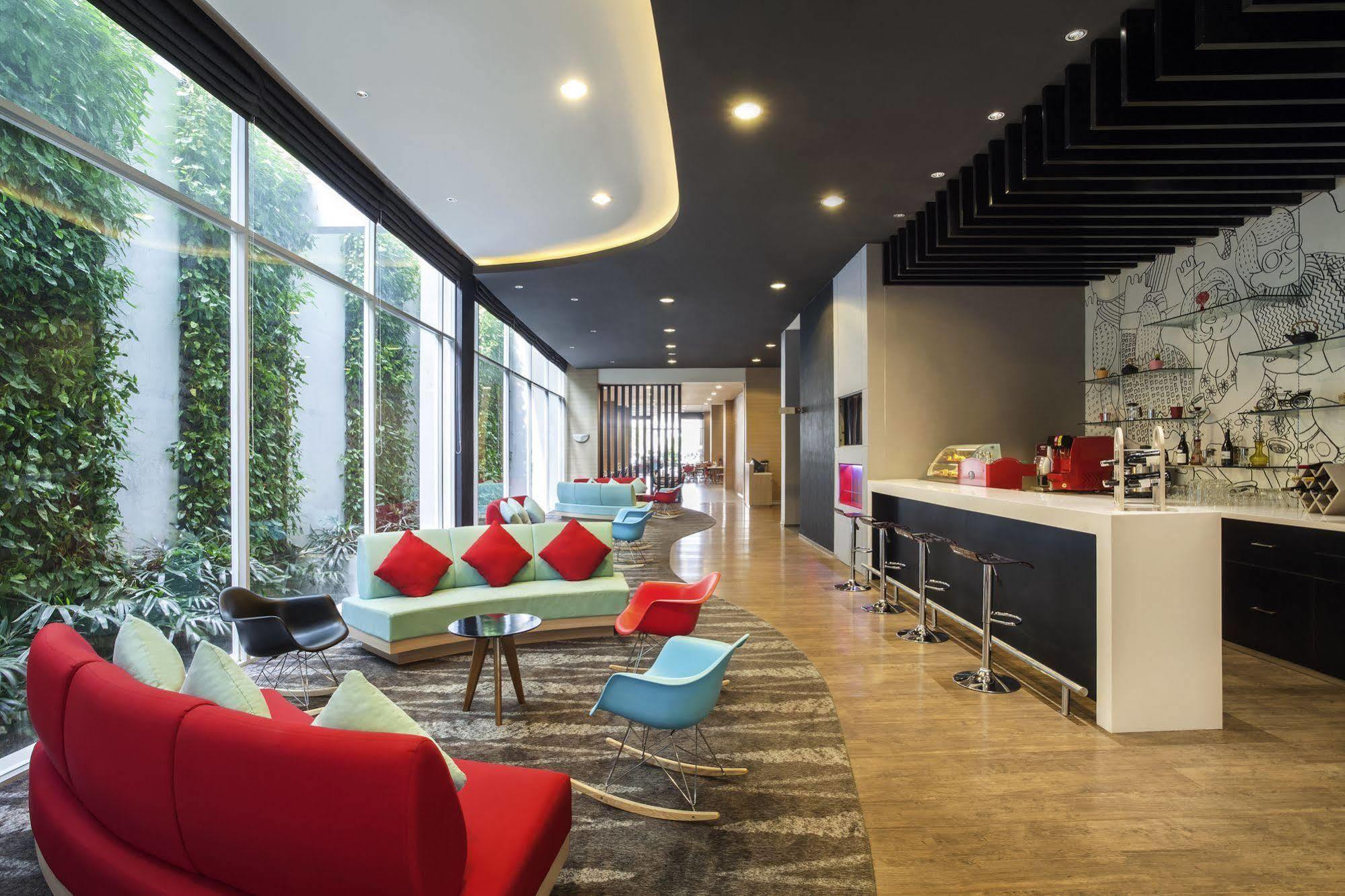Ibis Jakarta Harmoni Екстер'єр фото